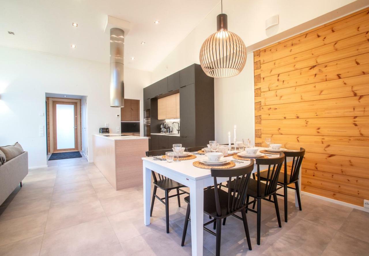 Riverside Luxury Lejlighed